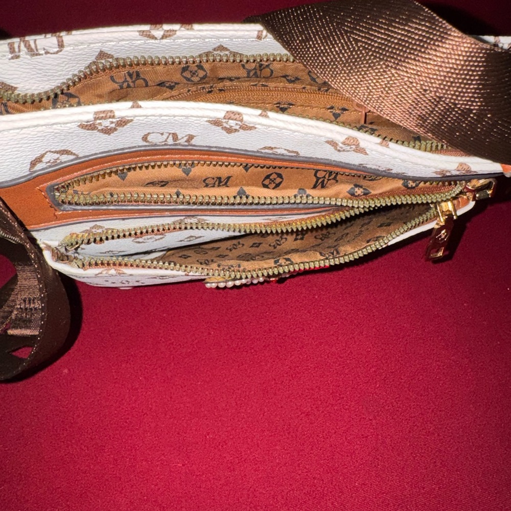 CM Logo Queen Bee Monogram Crossbody Bag with Bee Accent White/Brown/Green/Red - Picture 8 of 12